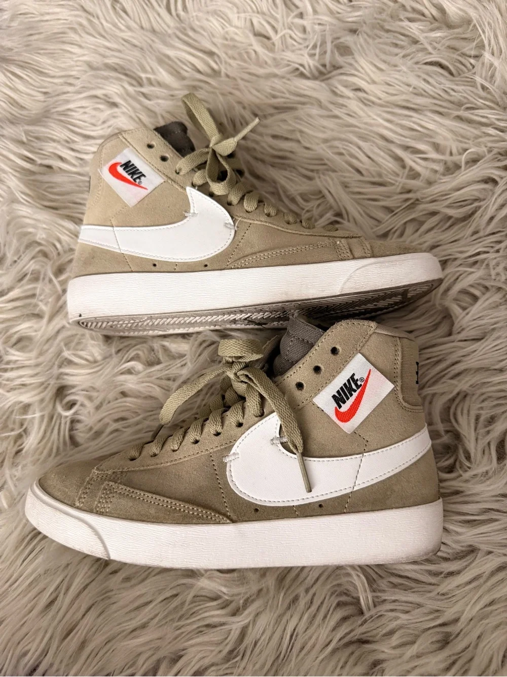 Nike Wmns Blazer Mid Rebel XX